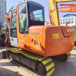 HITACHI ZX70