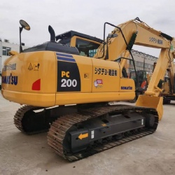 KOMATSU PC200-8N1