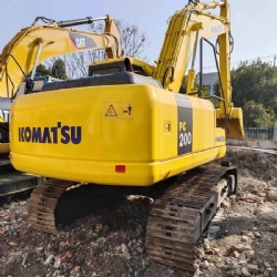 KOMATSU PC200-7