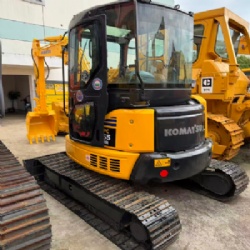 KOMATSU PC55MR